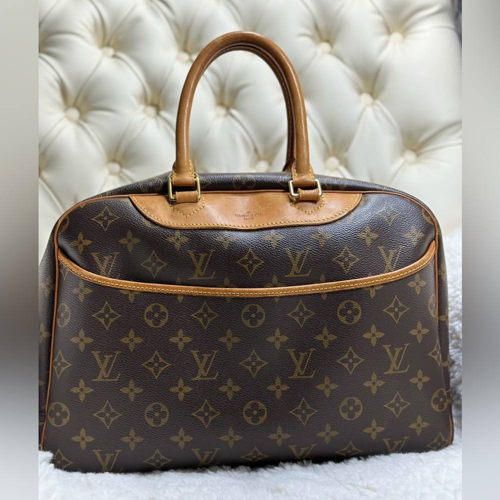 Louis Vuitton Deauville Monogram Handbag